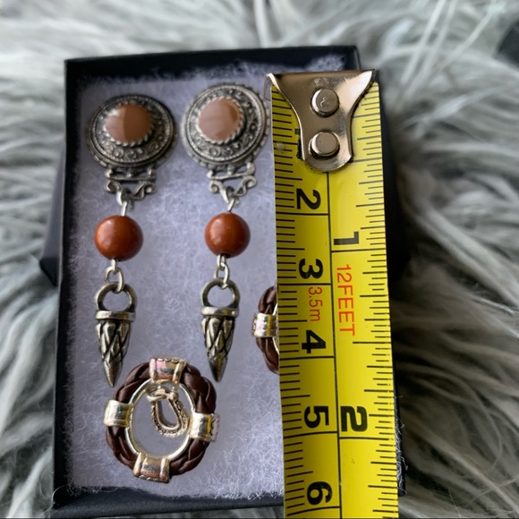 Western Style Earrings 2 Pairs - Picture 5 of 7